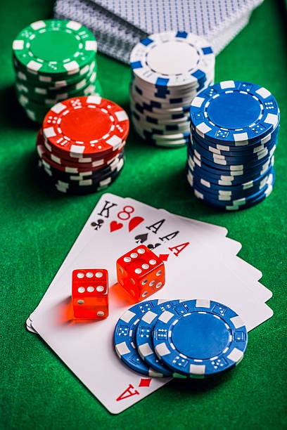 ligaibc platform interface showing slot games and live-dealer tables