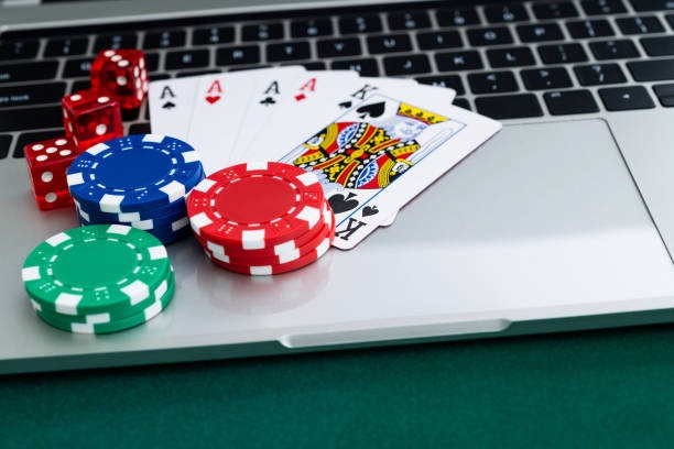 Game demo interface showing slot game with virtual credits